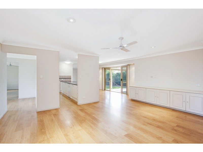 4 Conadilly Court, Carrara QLD 4211