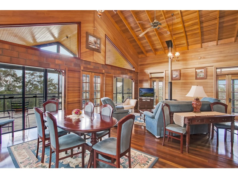 24 Outlook Avenue, Lower Beechmont QLD 4211