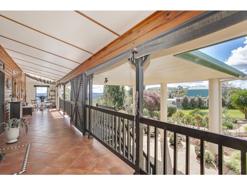 24 Outlook Avenue, Lower Beechmont QLD 4211