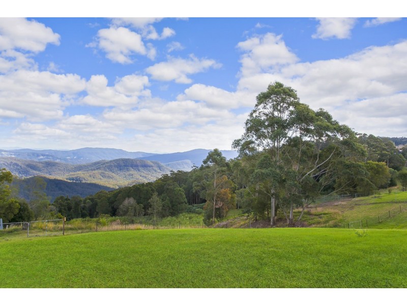 24 Outlook Avenue, Lower Beechmont QLD 4211