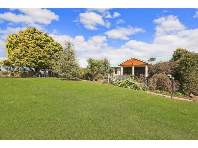 24 Outlook Avenue, Lower Beechmont QLD 4211