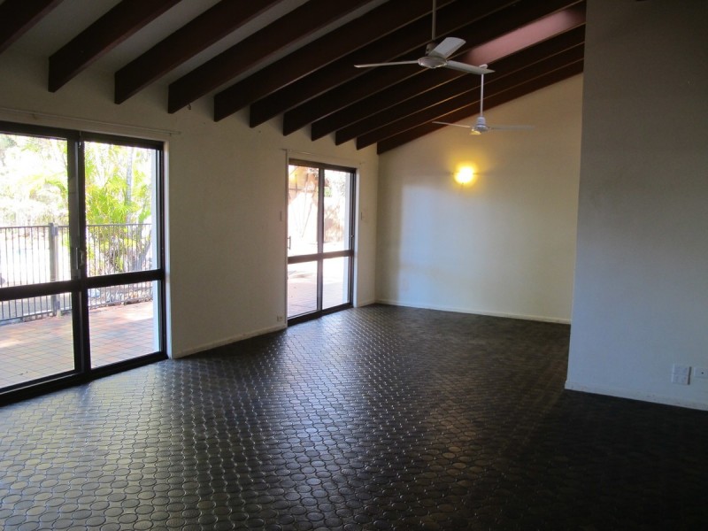 13-15 Kupara Street, Nerang QLD 4211