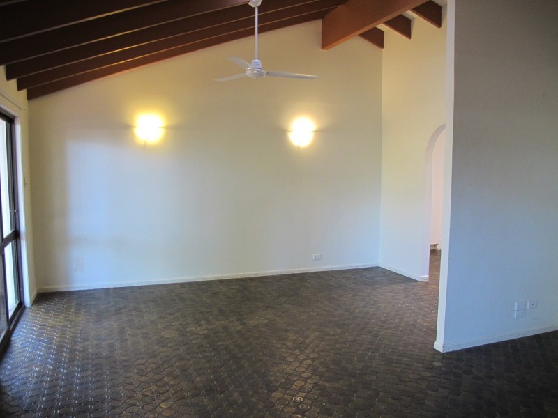 13-15 Kupara Street, Nerang QLD 4211