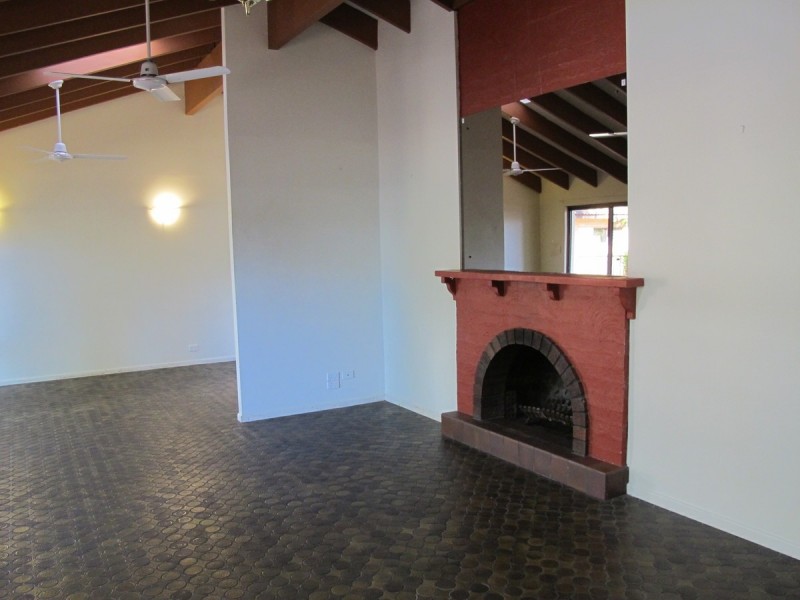 13-15 Kupara Street, Nerang QLD 4211