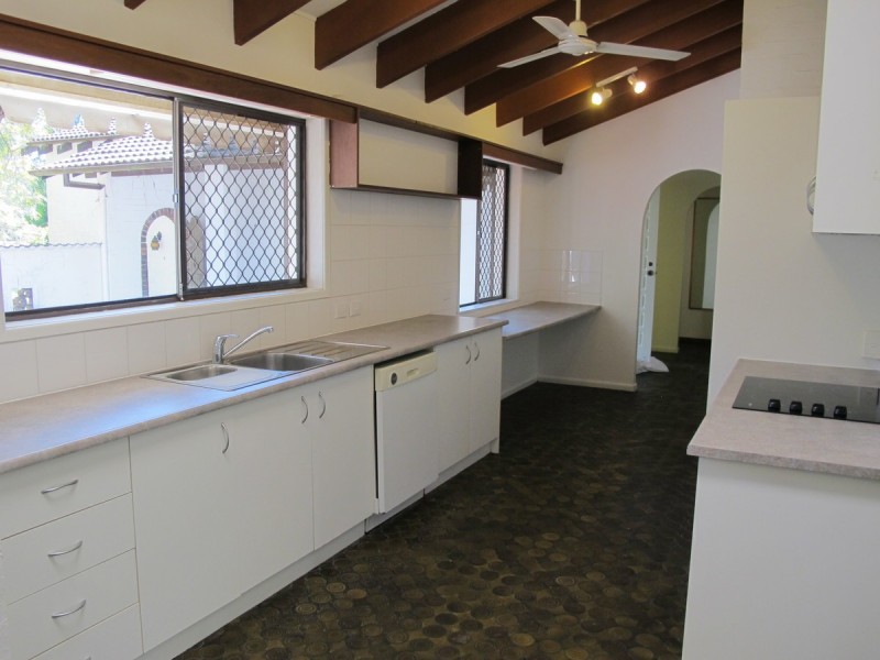 13-15 Kupara Street, Nerang QLD 4211