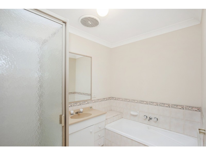 2/57 Rivergum Drive, Nerang QLD 4211
