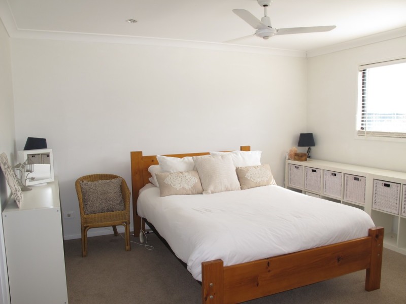 2/25 McRae Circuit, Pacific Pines QLD 4211