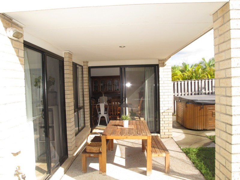 2/25 McRae Circuit, Pacific Pines QLD 4211
