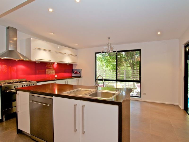 31B Ben Lomond Drive, Highland Park QLD 4211