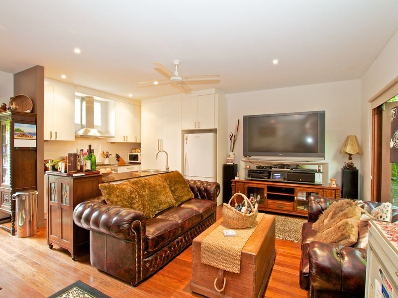 31B Ben Lomond Drive, Highland Park QLD 4211