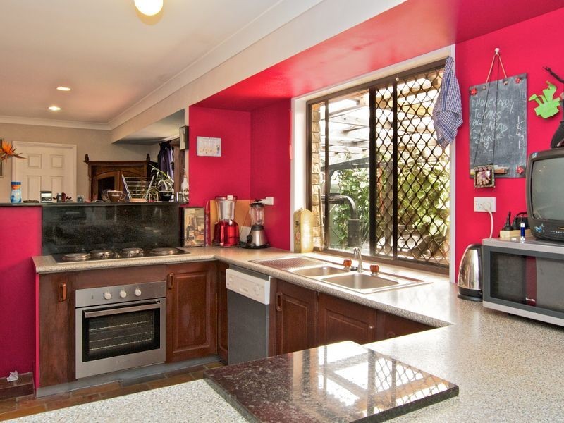 16 Jabiluka Drive, Highland Park QLD 4211