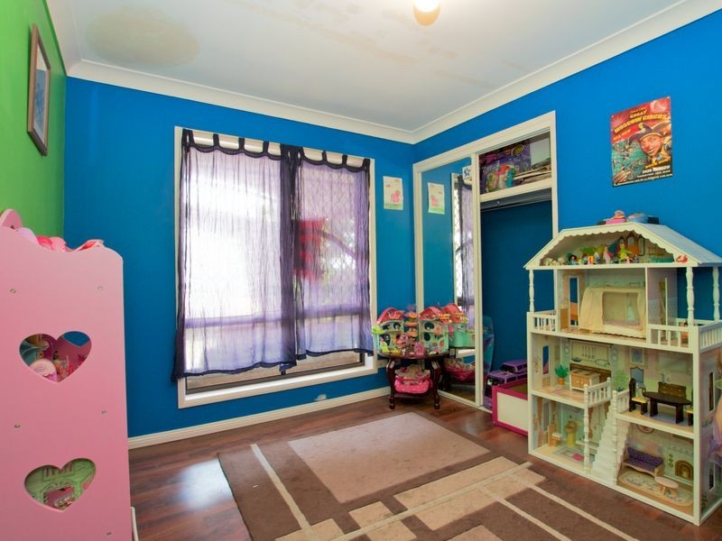 16 Jabiluka Drive, Highland Park QLD 4211