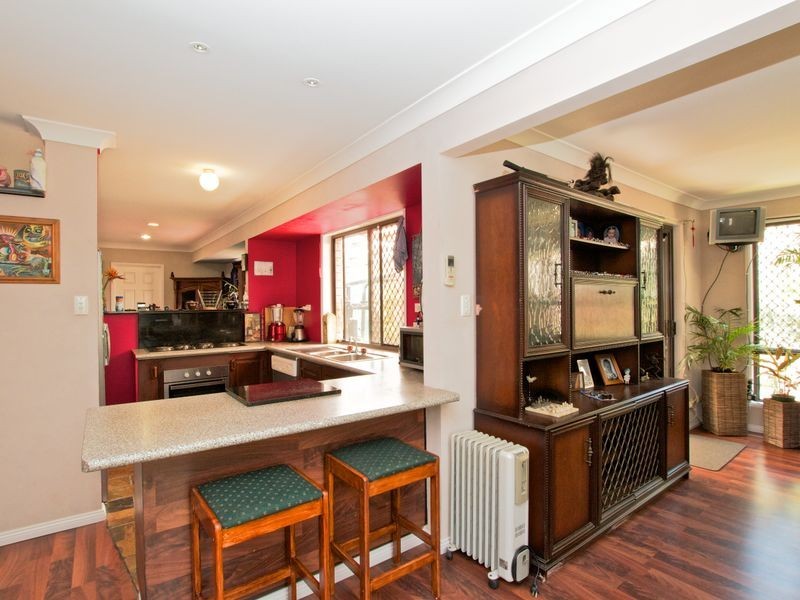 16 Jabiluka Drive, Highland Park QLD 4211