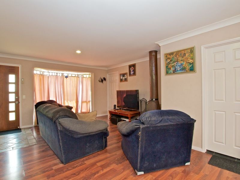 16 Jabiluka Drive, Highland Park QLD 4211