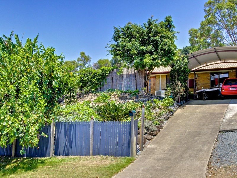 16 Jabiluka Drive, Highland Park QLD 4211