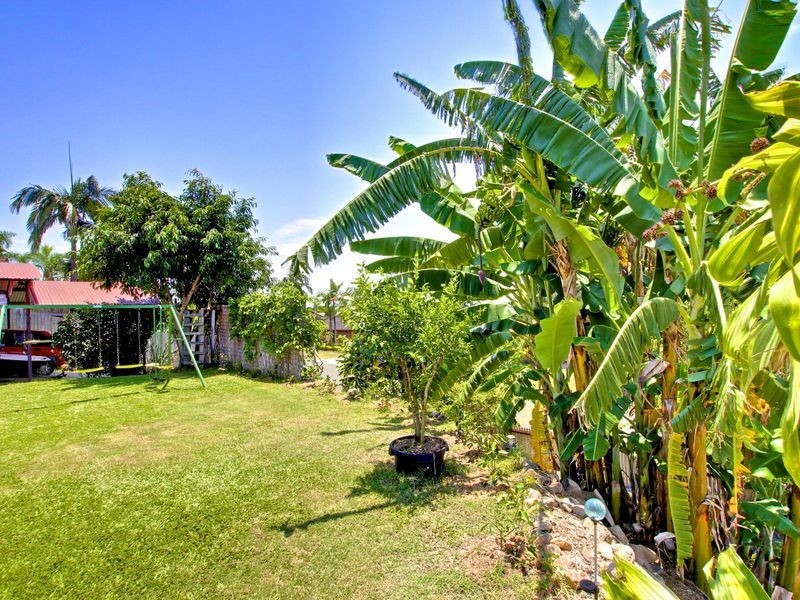 16 Jabiluka Drive, Highland Park QLD 4211