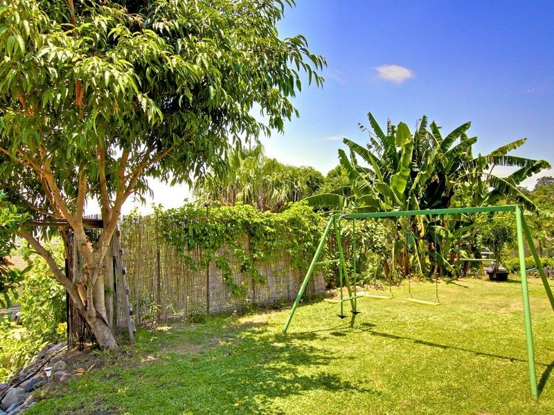 16 Jabiluka Drive, Highland Park QLD 4211