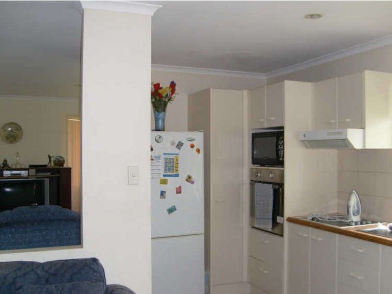 16 Rossmore Street, Nerang QLD 4211