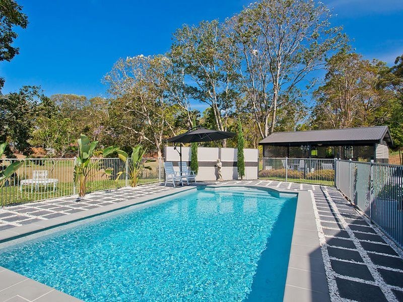 4 Winderadeen Court, Nerang QLD 4211