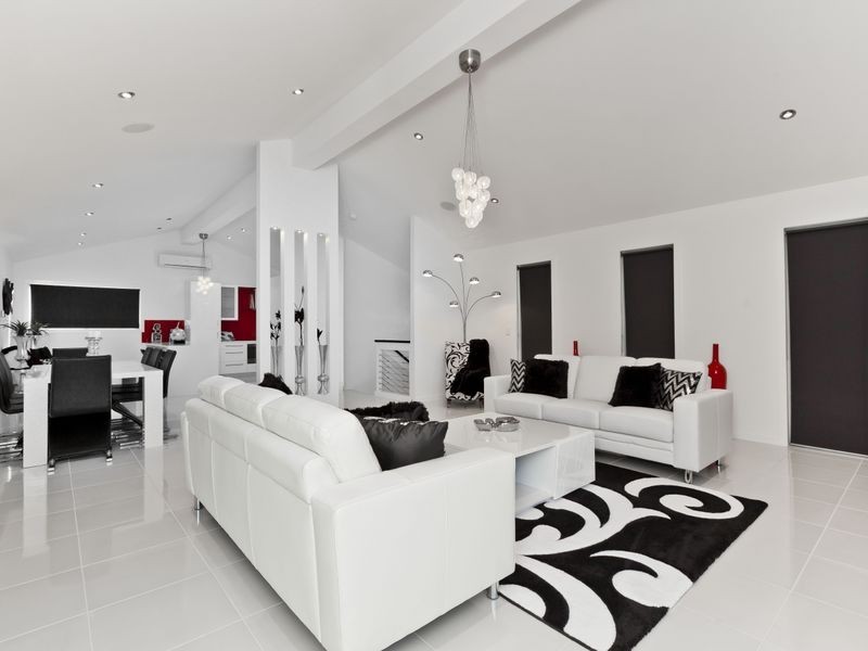 4 Winderadeen Court, Nerang QLD 4211