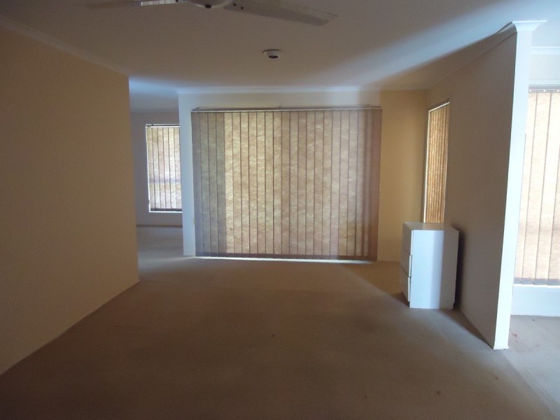6 Cozens Way, Highland Park QLD 4211