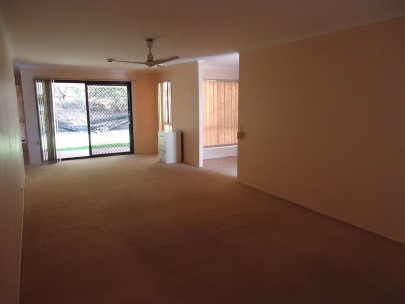 6 Cozens Way, Highland Park QLD 4211