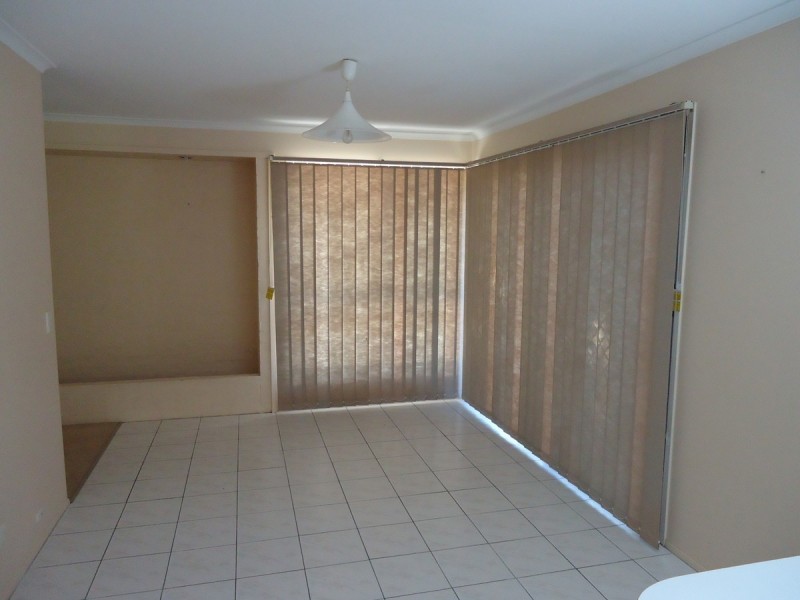 6 Cozens Way, Highland Park QLD 4211