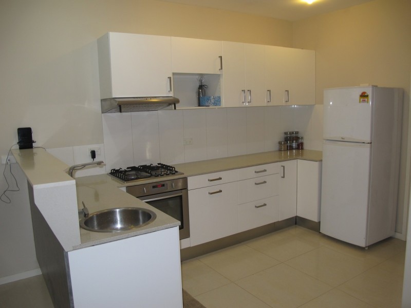Unit 2, 2/28 Harley Street, Labrador QLD 4215