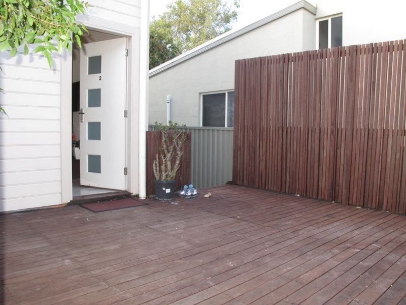 Unit 2, 2/28 Harley Street, Labrador QLD 4215
