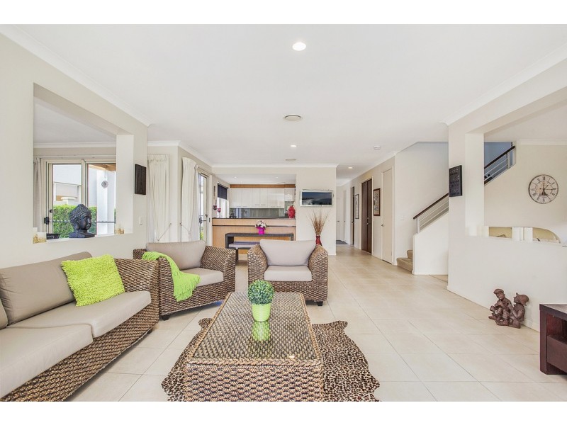 194 Easthill Drive, Robina QLD 4226