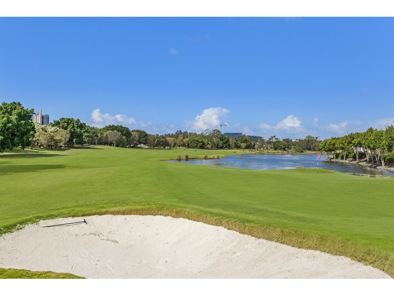 194 Easthill Drive, Robina QLD 4226