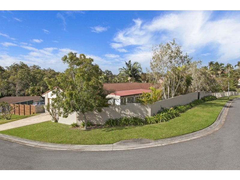 28 Richard Crescent, Highland Park QLD 4211