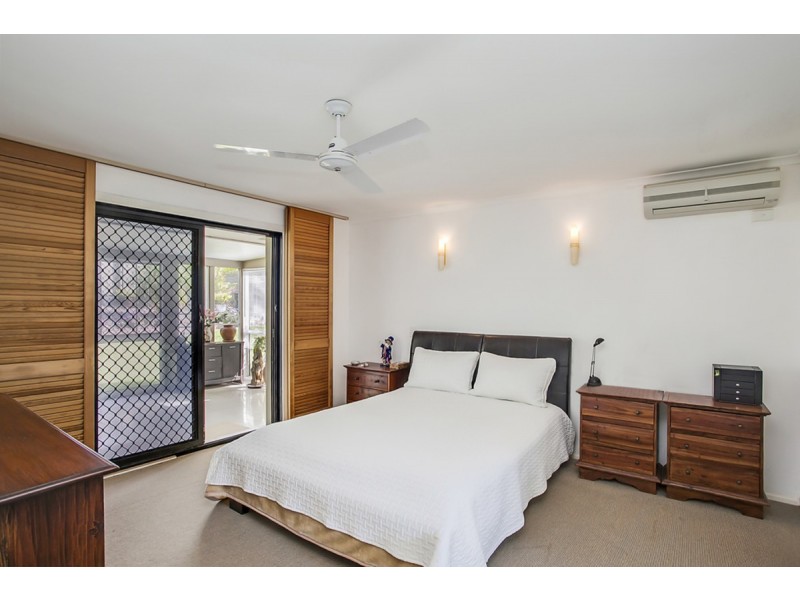 28 Richard Crescent, Highland Park QLD 4211