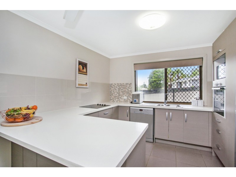 1 Woolmere Street, Carrara QLD 4211