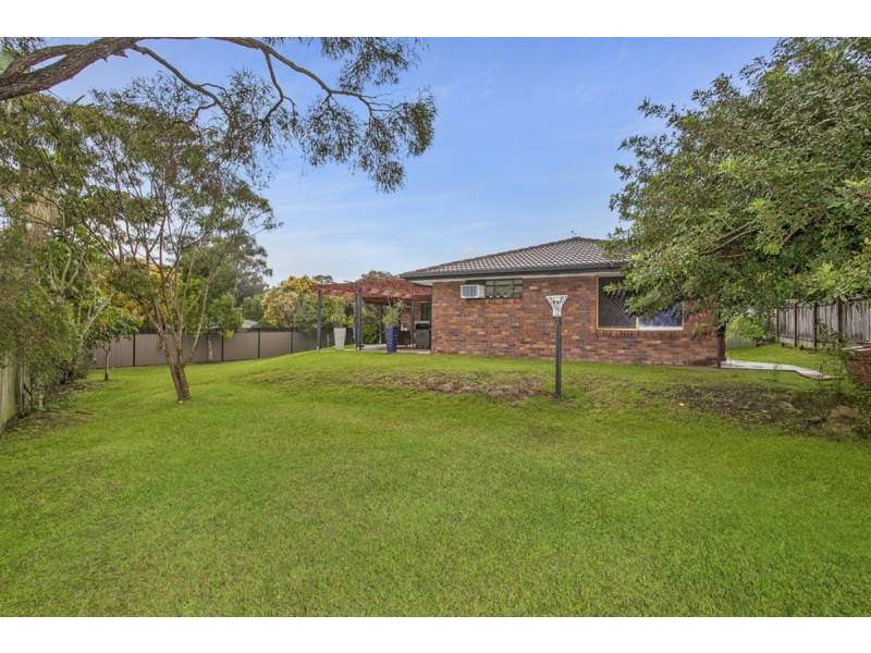 1 Woolmere Street, Carrara QLD 4211