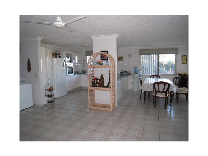 5 Beaufort Court, Highland Park QLD 4211