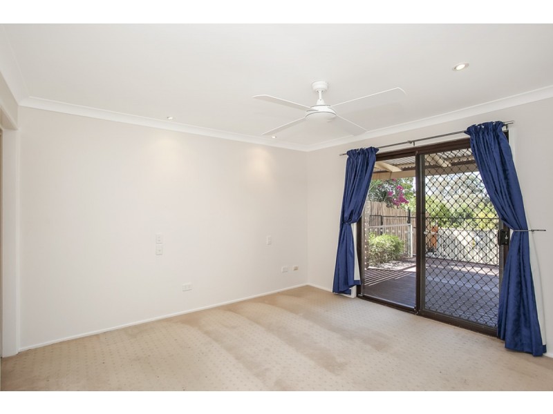 6 Garnet Court, Carrara QLD 4211