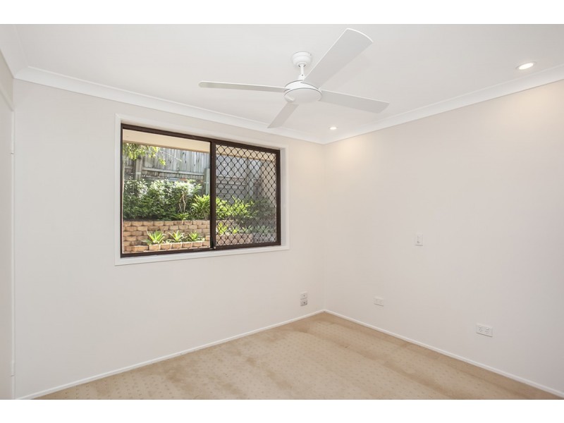 6 Garnet Court, Carrara QLD 4211