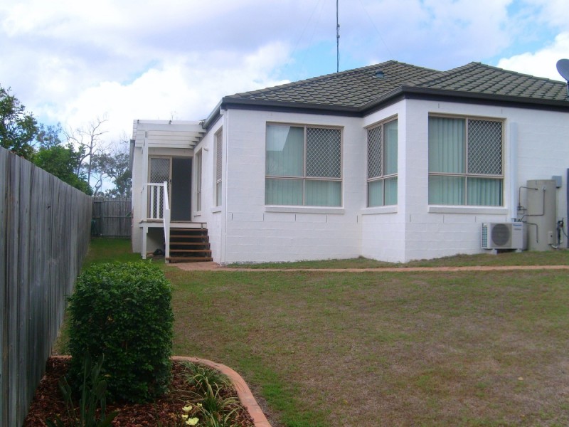 2/83 Kincaid Drive, Highland Park QLD 4211