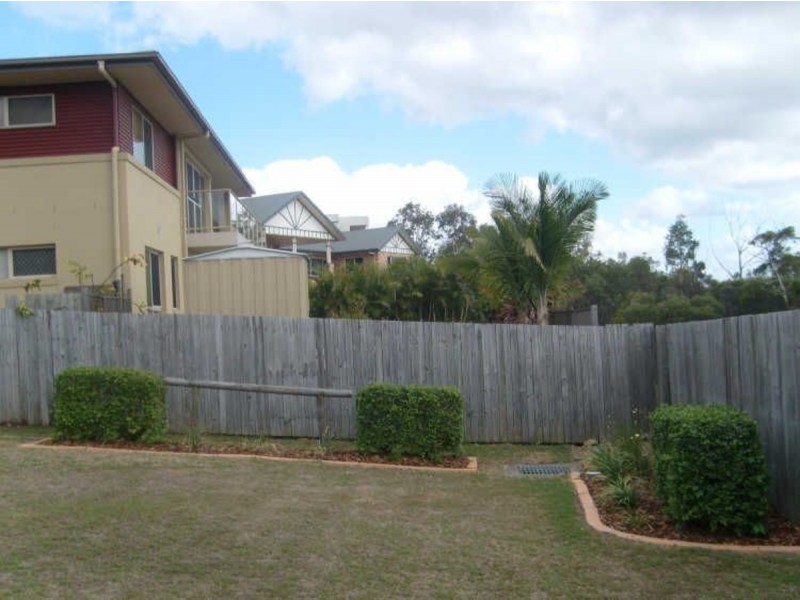 2/83 Kincaid Drive, Highland Park QLD 4211