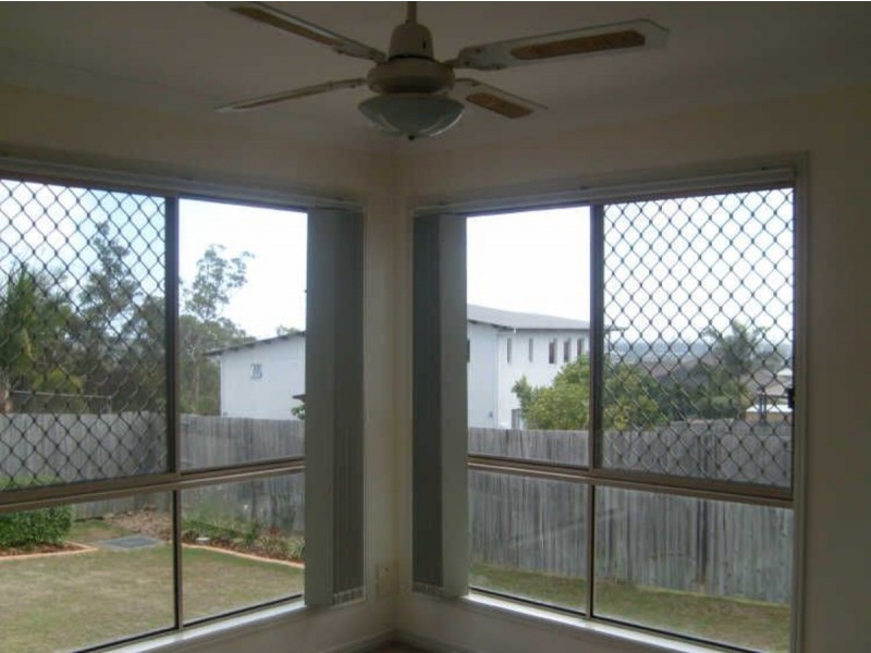 2/83 Kincaid Drive, Highland Park QLD 4211