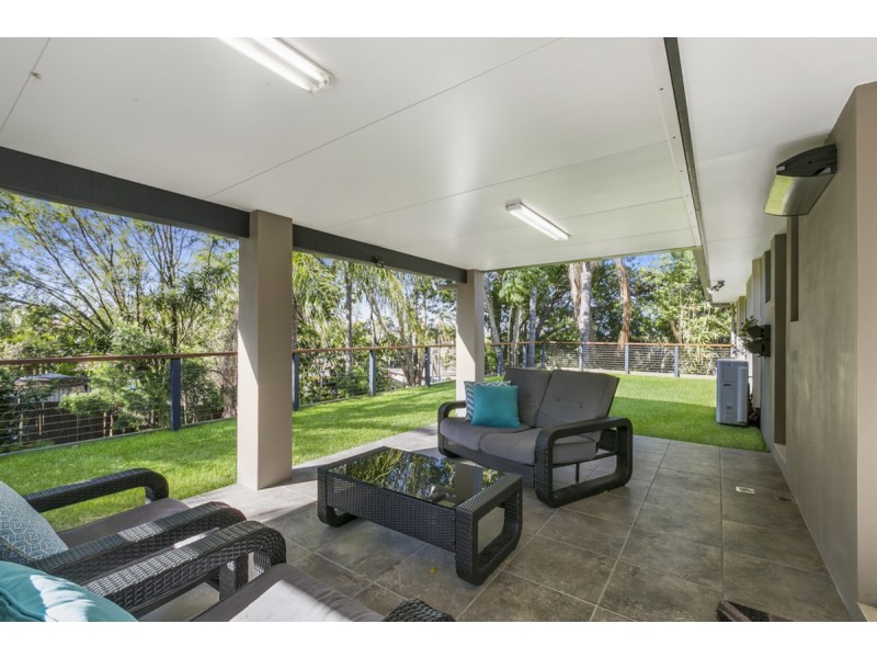 7 Pauline Place, Highland Park QLD 4211