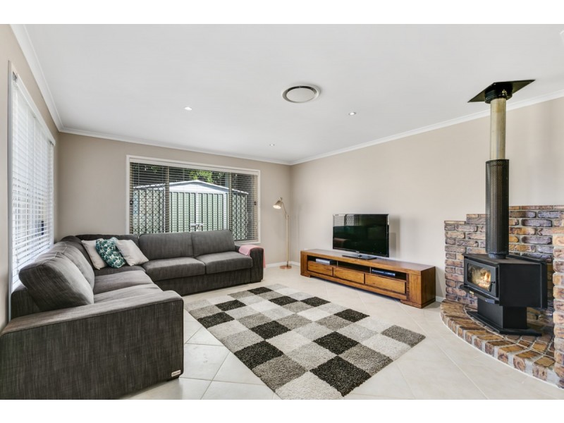 7 Pauline Place, Highland Park QLD 4211