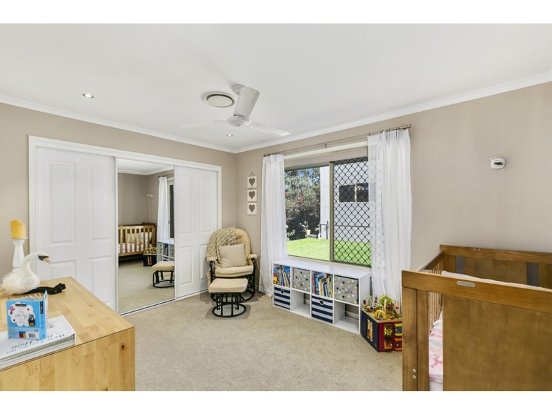 7 Pauline Place, Highland Park QLD 4211