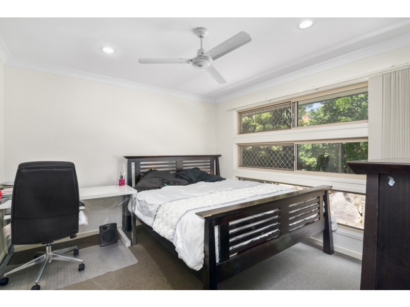 8 Jackaroo Crescent, Gilston QLD 4211