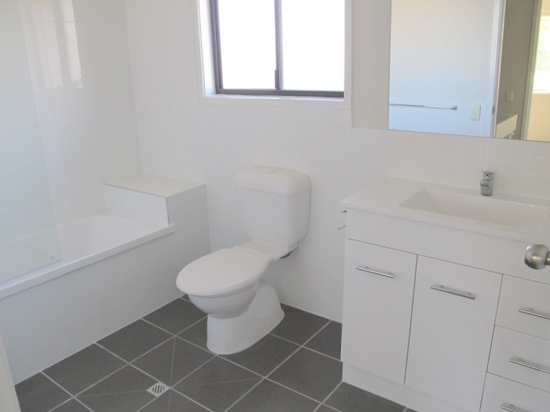 6 Jacaranda Court/67 Nerang Street, Nerang QLD 4211