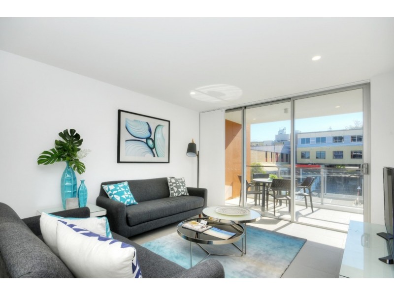 103/26 Spendelove Street, Southport QLD 4215