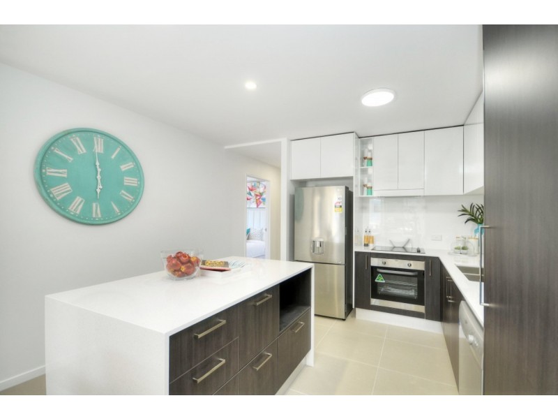 103/26 Spendelove Street, Southport QLD 4215