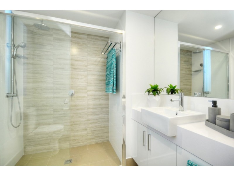 103/26 Spendelove Street, Southport QLD 4215