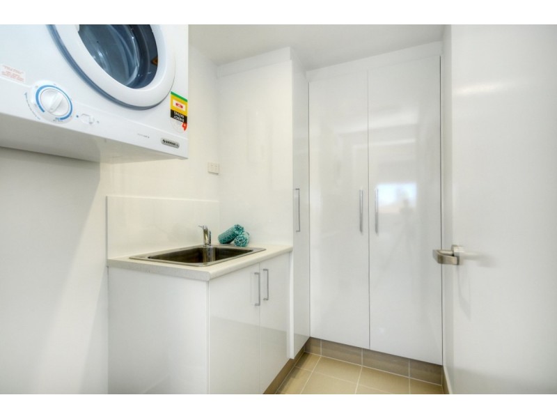 103/26 Spendelove Street, Southport QLD 4215